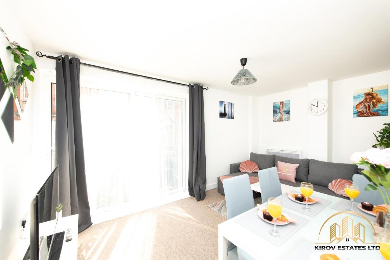Aphrodite Apartment - The Lust Of Town Саутгемптон Экстерьер фото