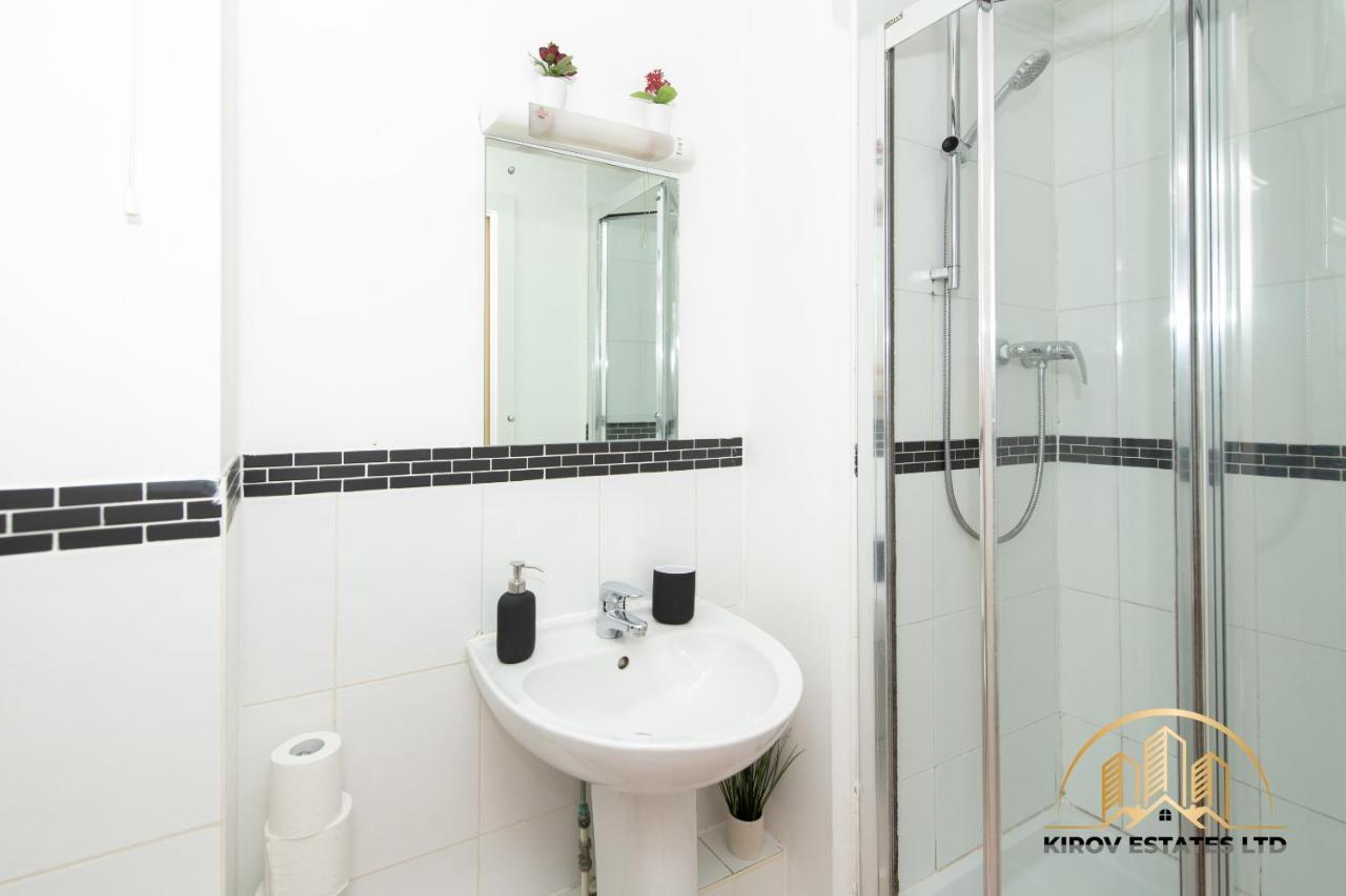 Aphrodite Apartment - The Lust Of Town Саутгемптон Экстерьер фото